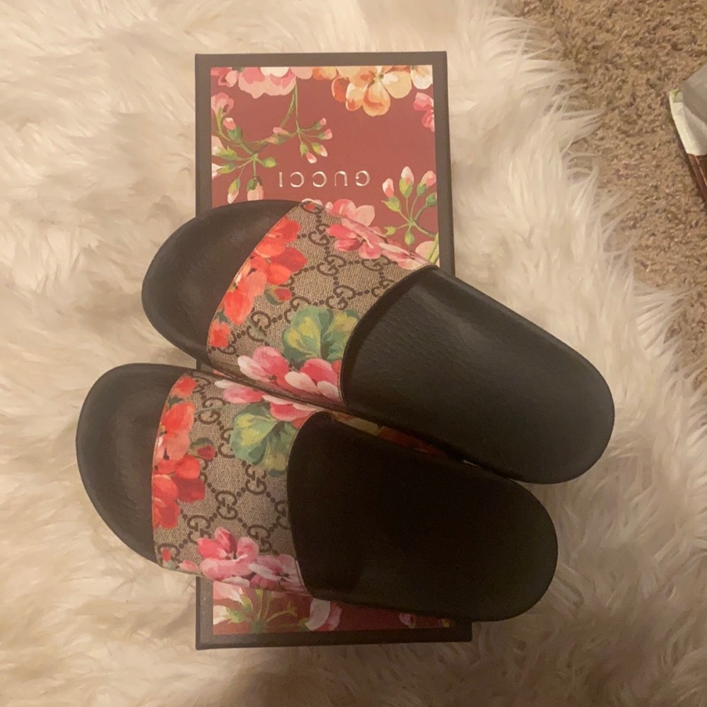 Gucci slide